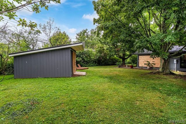 1571 Lakeview Road, Hamburg, NY 14085
