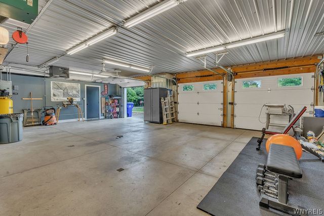 1571 Lakeview Road, Hamburg, NY 14085