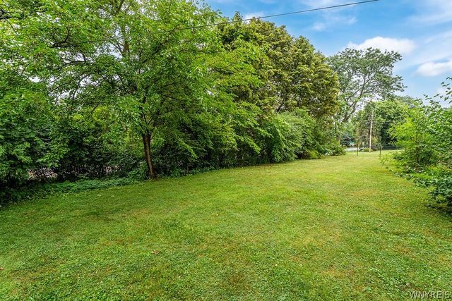 1571 Lakeview Road, Hamburg, NY 14085