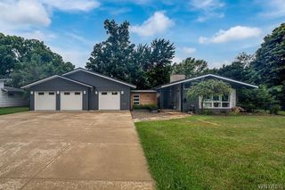 1571 Lakeview Road, Hamburg, NY 14085
