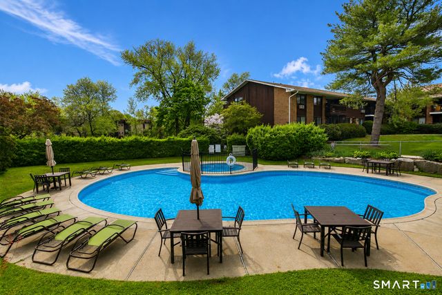 154 Cold Spring Road 62, Stamford, CT 06905