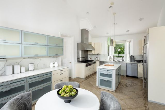 1901 Quail Meadow Road, Los Altos, CA 94024