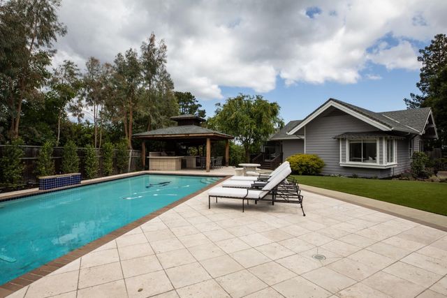 1901 Quail Meadow Road, Los Altos, CA 94024