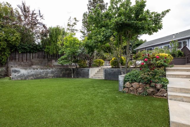 1901 Quail Meadow Road, Los Altos, CA 94024