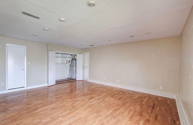 2101 Deerfield Drive, Carrollton, TX 75007