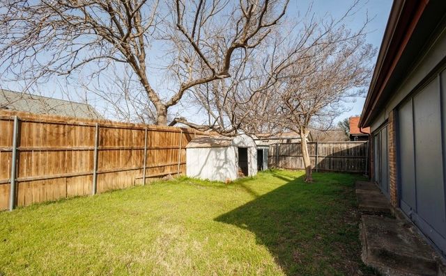 2101 Deerfield Drive, Carrollton, TX 75007