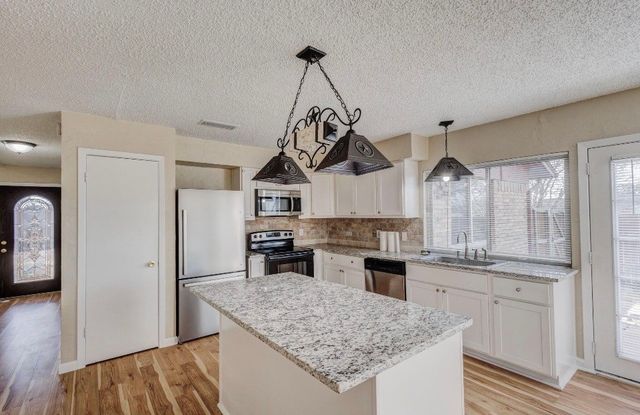 2101 Deerfield Drive, Carrollton, TX 75007