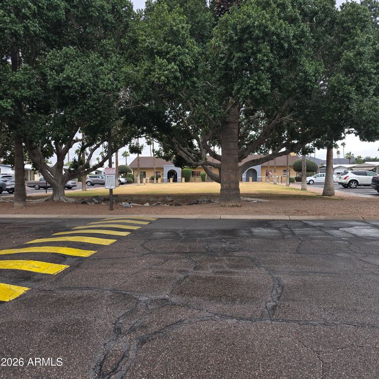 Image 28 of property listing at 205 W BELL Road 131, Phoenix, AZ 85023