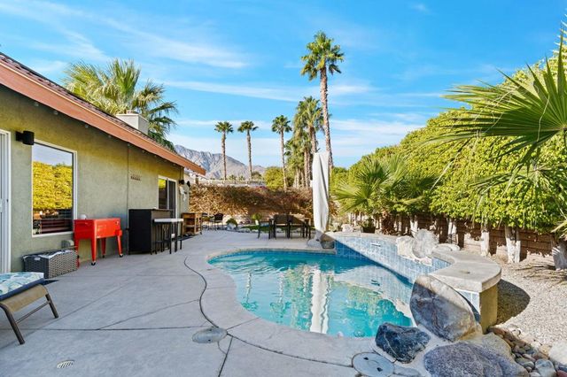 664 E Lily Street, Palm Springs, CA 92262