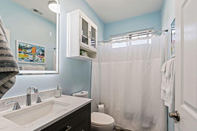 664 E Lily Street, Palm Springs, CA 92262