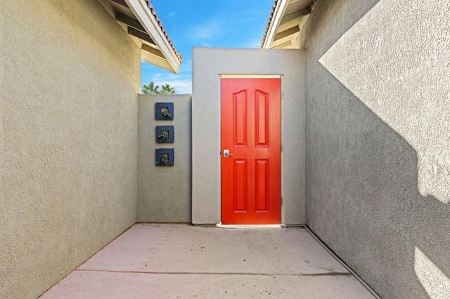 664 E Lily Street, Palm Springs, CA 92262