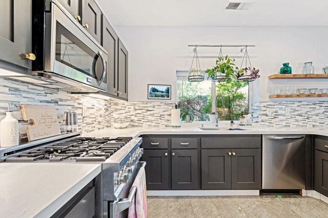 664 E Lily Street, Palm Springs, CA 92262