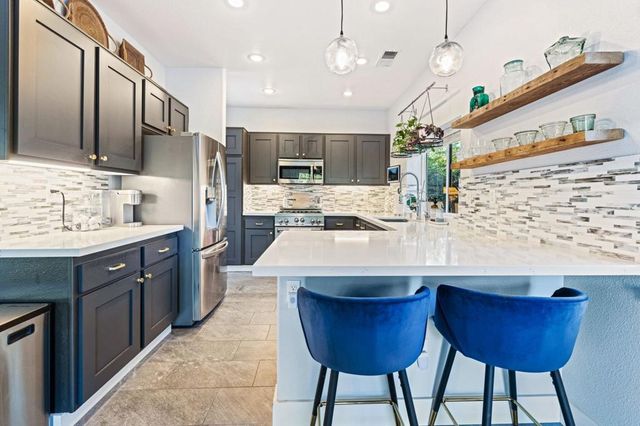 664 E Lily Street, Palm Springs, CA 92262