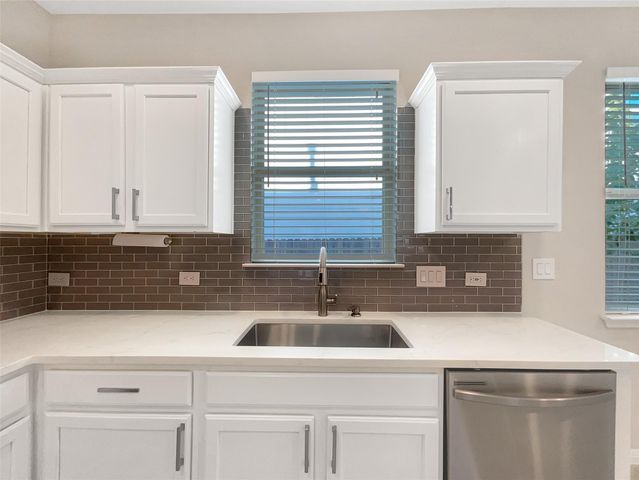 363 Eagle Brook LN, Buda, TX 78610