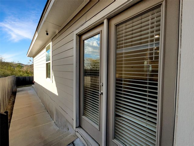 363 Eagle Brook LN, Buda, TX 78610