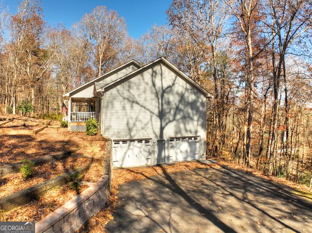 122 D J Lane, Ellijay, GA 30540