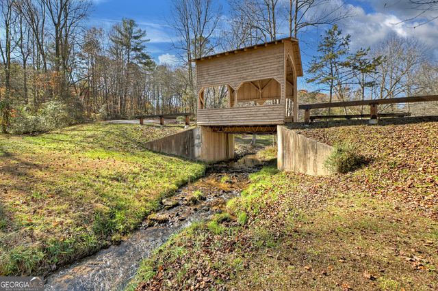 122 D J Lane, Ellijay, GA 30540