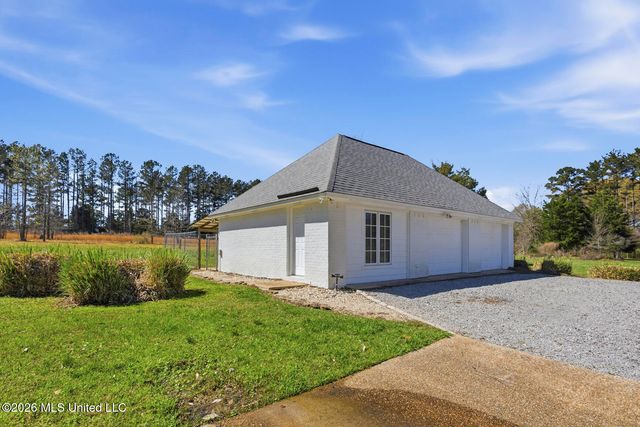 173 Anderson Station Road, Flora, MS 39071