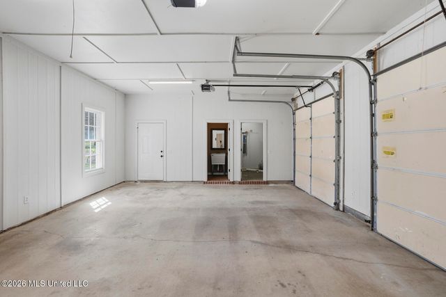 173 Anderson Station Road, Flora, MS 39071