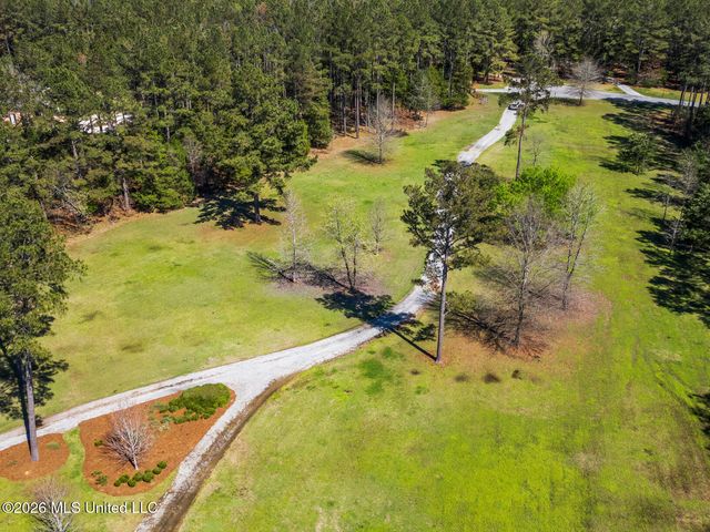 173 Anderson Station Road, Flora, MS 39071