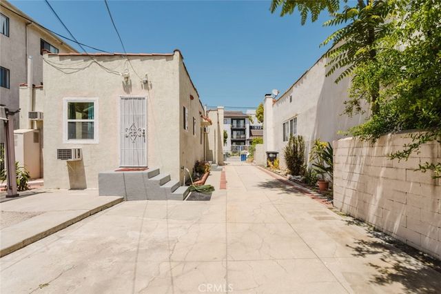 826 E Lomita Avenue, Glendale, CA 91205