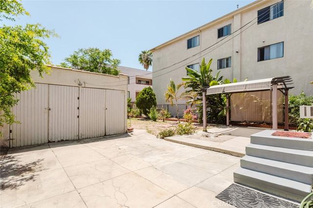 826 E Lomita Avenue, Glendale, CA 91205