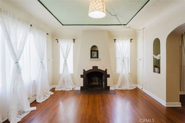 826 E Lomita Avenue, Glendale, CA 91205