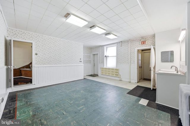 4601 ALMOND ST, Philadelphia, PA 19137