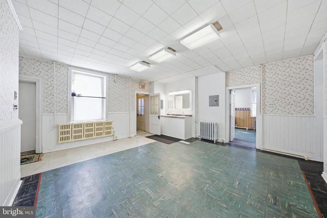 4601 ALMOND ST, Philadelphia, PA 19137