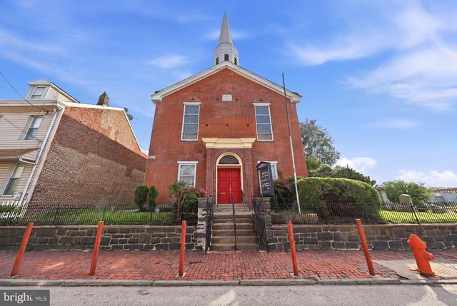 4601 ALMOND ST, Philadelphia, PA 19137