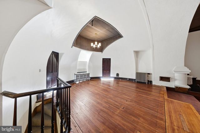 4601 ALMOND ST, Philadelphia, PA 19137