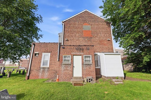 4601 ALMOND ST, Philadelphia, PA 19137