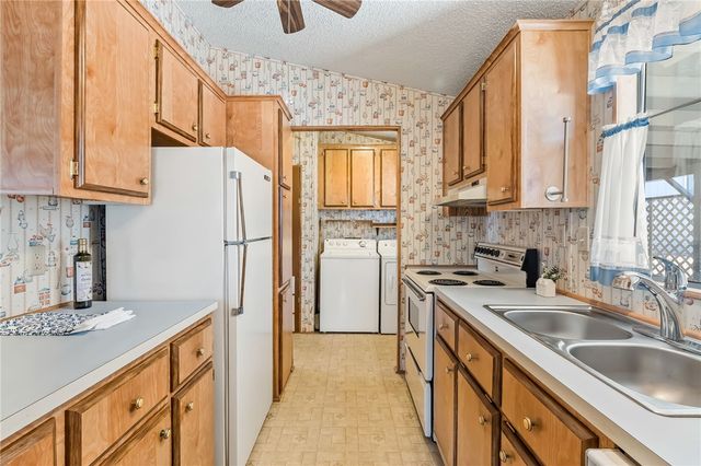 2960 Silver Creek Road 122, Bullhead City, AZ 86442