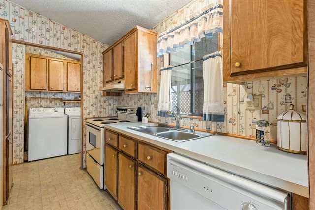 2960 Silver Creek Road 122, Bullhead City, AZ 86442