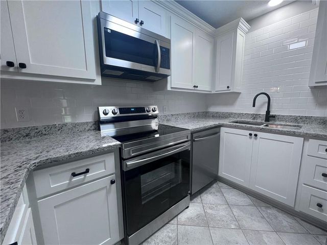 4604 PARLIAMENT Drive 107, Alexandria, LA 71303