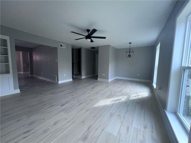 4604 PARLIAMENT Drive 107, Alexandria, LA 71303