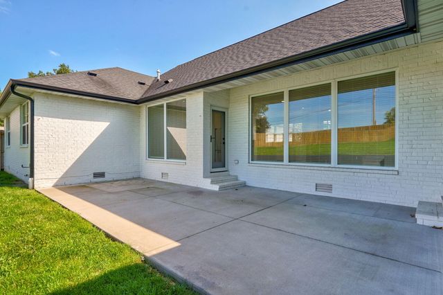 2619 E Old Ivy Street, Springfield, MO 65804