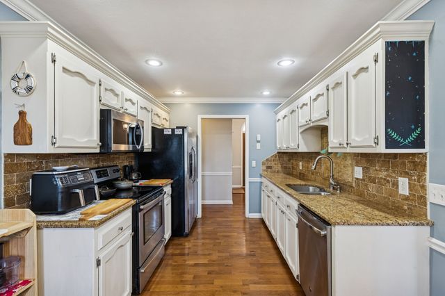 1515 Jarratt Dr, Rockvale, TN 37153