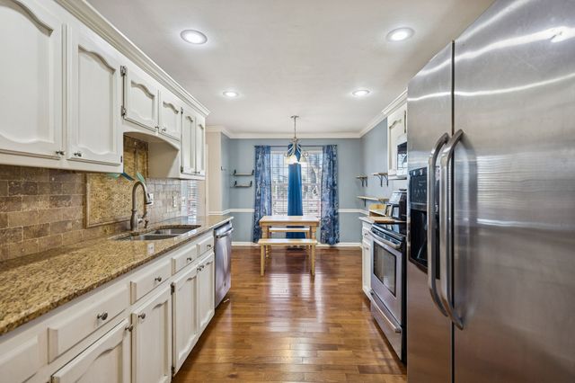 1515 Jarratt Dr, Rockvale, TN 37153