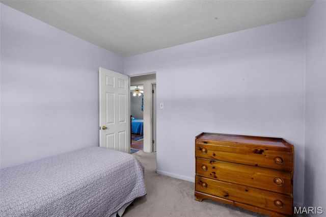 10131 Glenfield Terrace, St Louis, MO 63126
