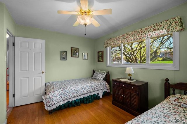 10131 Glenfield Terrace, St Louis, MO 63126