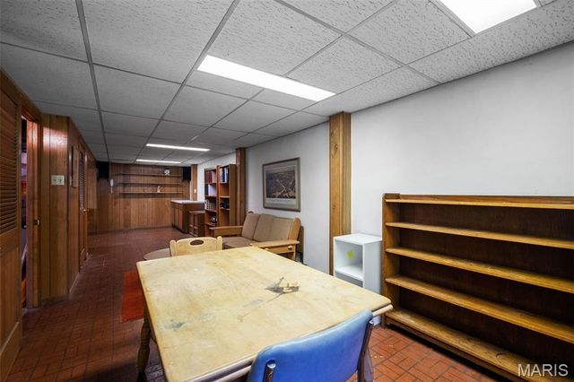10131 Glenfield Terrace, St Louis, MO 63126