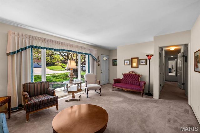 10131 Glenfield Terrace, St Louis, MO 63126
