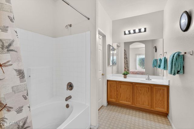 44 S GREENFIELD Road 9, Mesa, AZ 85206