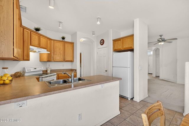 44 S GREENFIELD Road 9, Mesa, AZ 85206