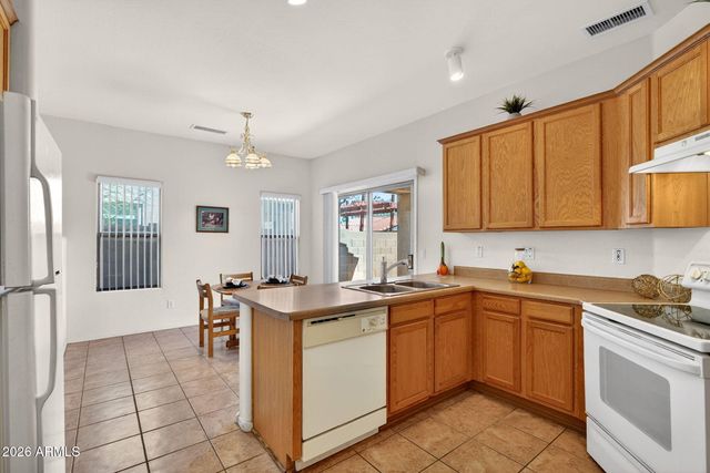 44 S GREENFIELD Road 9, Mesa, AZ 85206