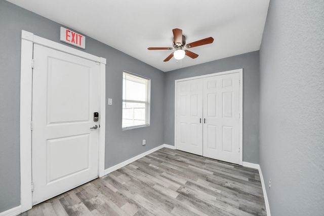 2102 Dewberry Lane, Pasadena, TX 77502