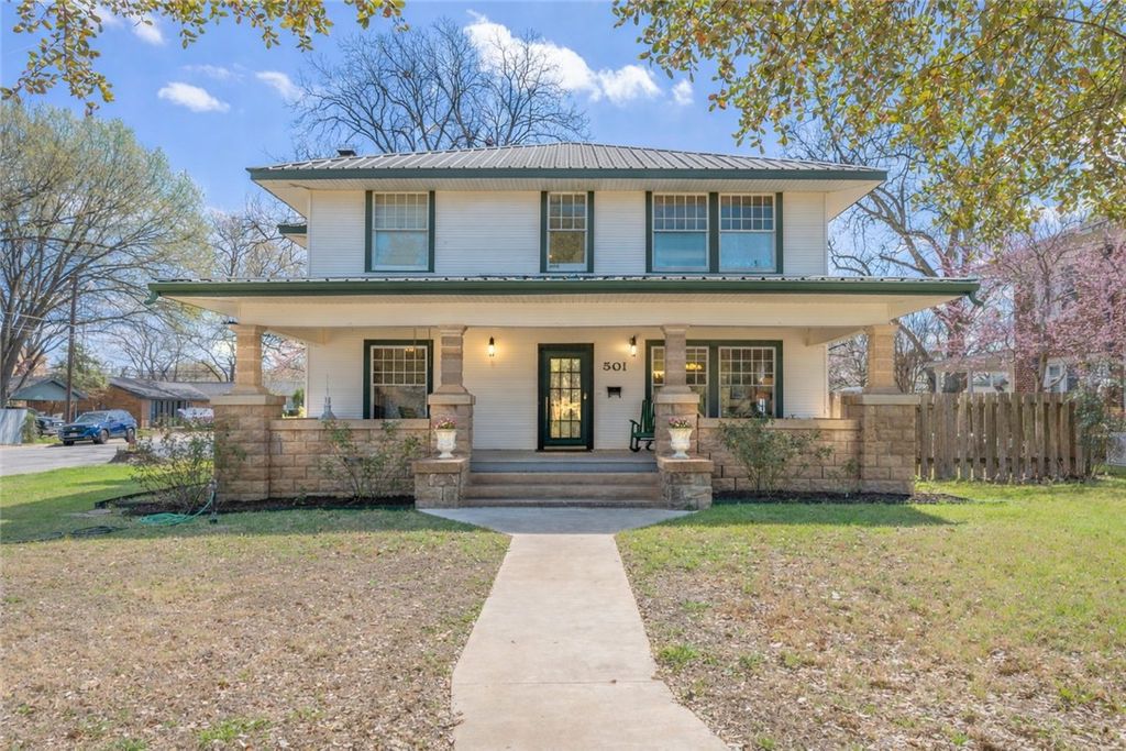 501 West Buck Street, Caldwell, TX 77836 — exterior