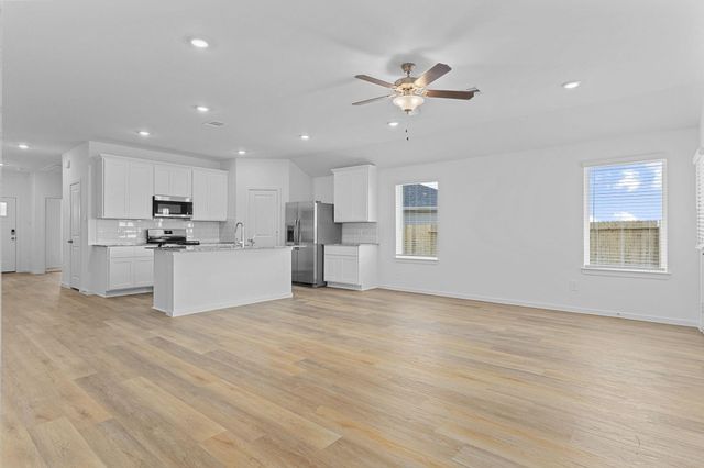 9126 Sunset Marina, Iowa Colony, TX 77583