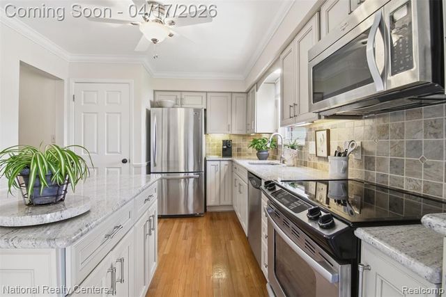 709 N Mildred Street, Dearborn, MI 48128